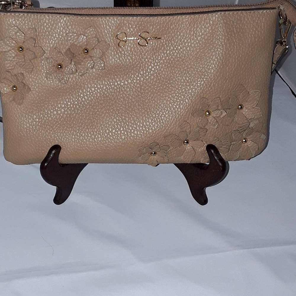 Jessica Simpson Crossbody clutch